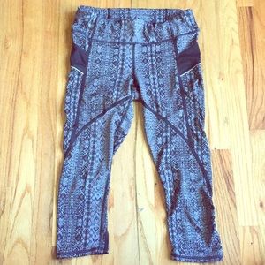 Athleta capris size small